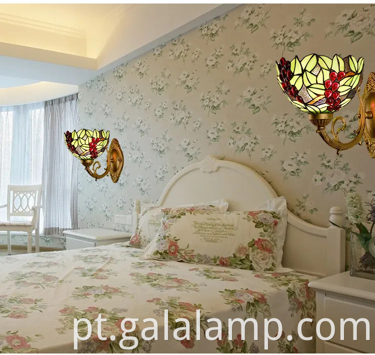 Lâmpada de parede de vidro inspirada em girassol elegante para espaços aconchegantes